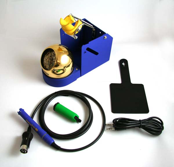 Hakko FM2027-06 Soldering Iron with Stand