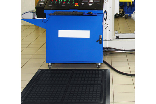 M+A Matting Hog Heaven Drainable Workstation Mat