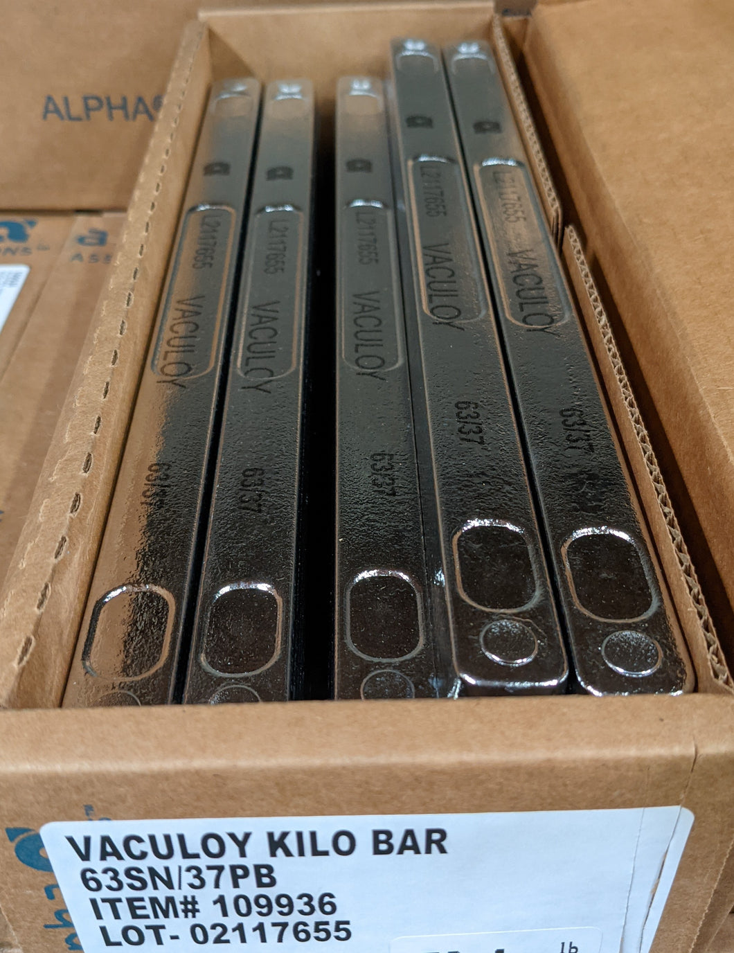 Alpha Sn63/Pb37 Tin/Lead Vaculoy Wave Solder Bar, 50 LB Case